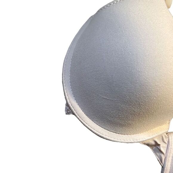 Beige Bra with Lace Detail, Adjustable Straps - Comfortable Everyday Lingerie - Picture 3 of 5